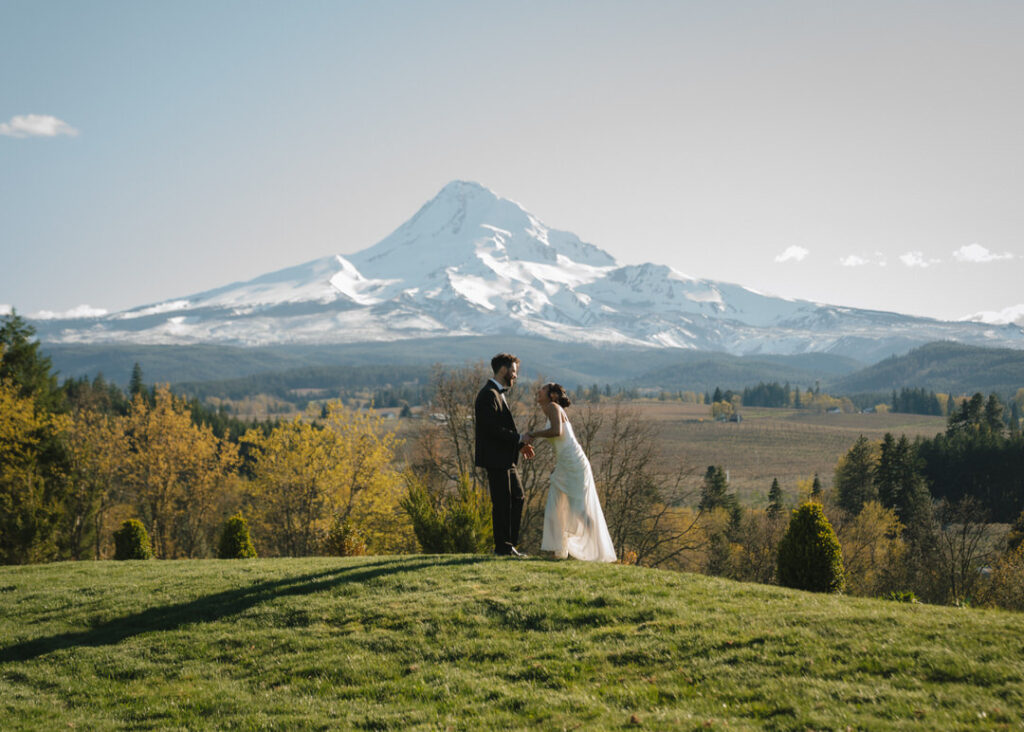 bride-and-groom-mountain-photos